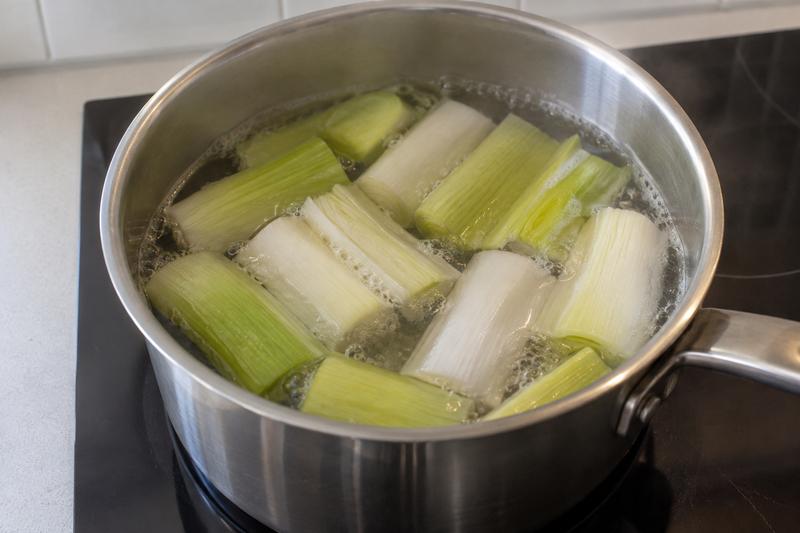 Lad porrerne simre møre – Porrer med sennepsvinaigrette